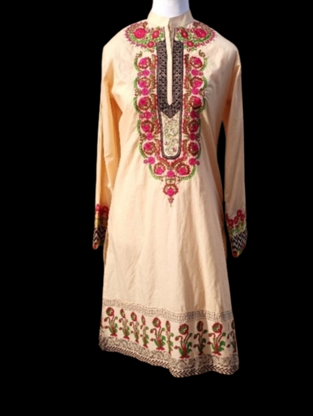 Thredz Cora Karta Beige Cambric Floral Embroidered Dress   Women Size Medium - Picture 5 of 16
